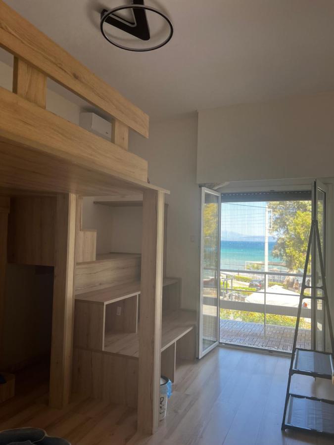 Seaview Room With Share Some Place Atene Esterno foto